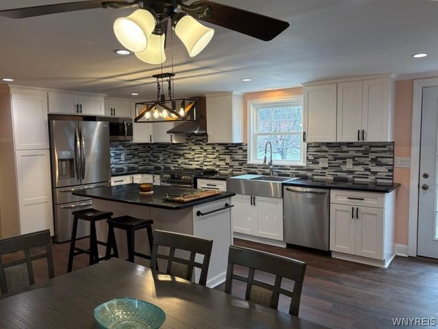 5258 Chestnut Ridge Road, Orchard Park, NY 14127