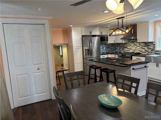 5258 Chestnut Ridge Road, Orchard Park, NY 14127