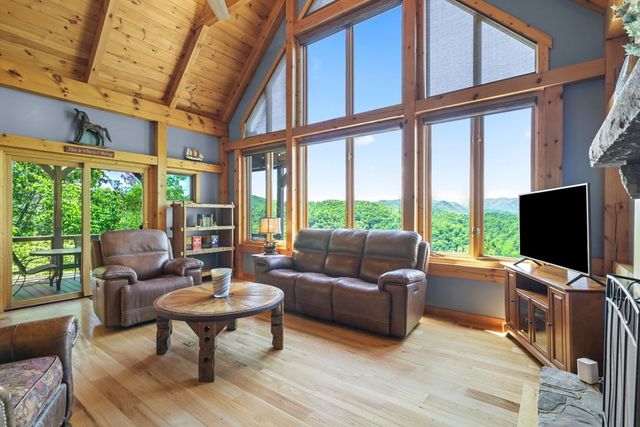 167 Wild Orchid Trail, Bryson City, NC 28713