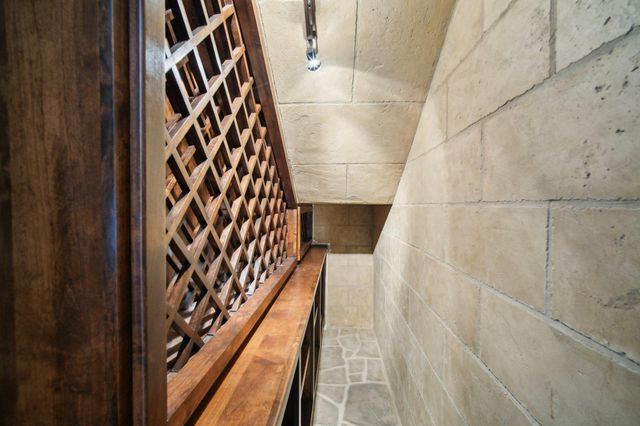 23617 Indian Divide CV, Spicewood, TX 78669