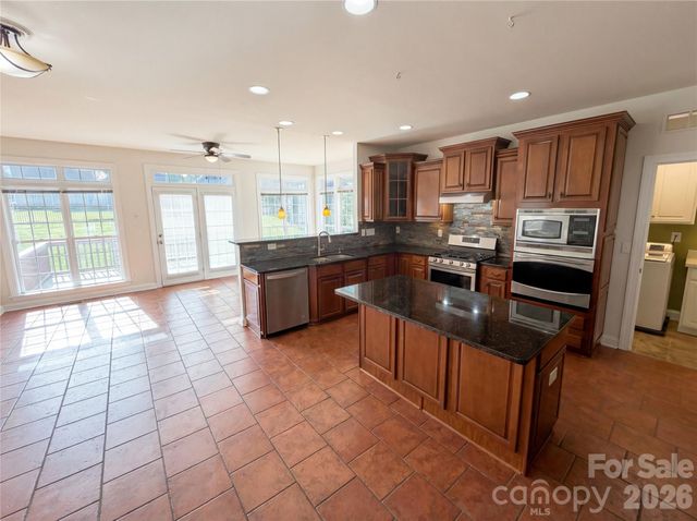 12914 Cleopatra Drive, Charlotte, NC 28213