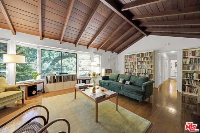 7503 Willow Glen Road, Los Angeles, CA 90046