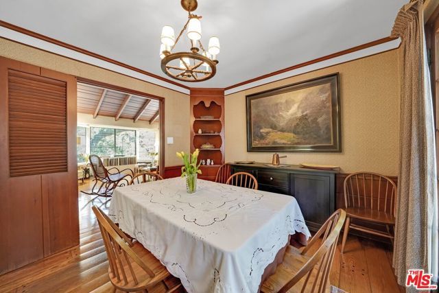 7503 Willow Glen Road, Los Angeles, CA 90046