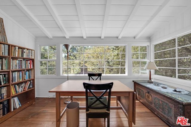 7503 Willow Glen Road, Los Angeles, CA 90046