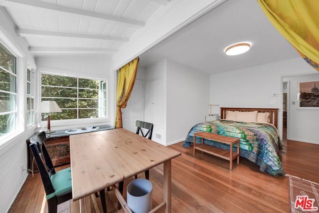 7503 Willow Glen Road, Los Angeles, CA 90046