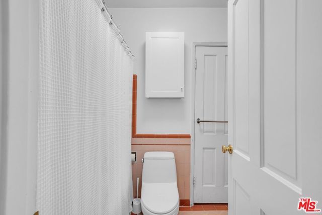 7503 Willow Glen Road, Los Angeles, CA 90046