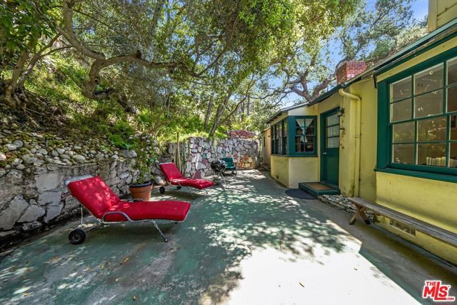 7503 Willow Glen Road, Los Angeles, CA 90046