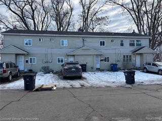 2103 Elbridge Court, Westland, MI 48186