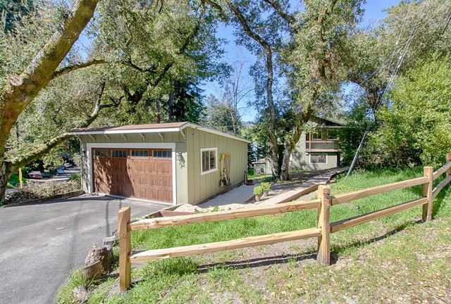 16 Mound Avenue, Mount Hermon, CA 95041