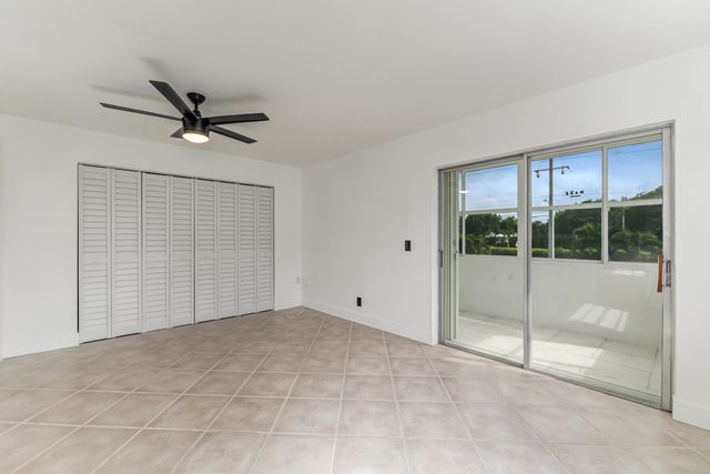 560 Capri, Delray Beach, FL 33484