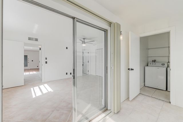 560 Capri, Delray Beach, FL 33484