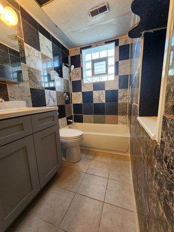 2646 W Cullerton Street 2, Chicago, IL 60608