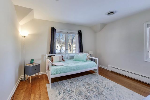 1015 FRANCES Parkway, Park Ridge, IL 60068