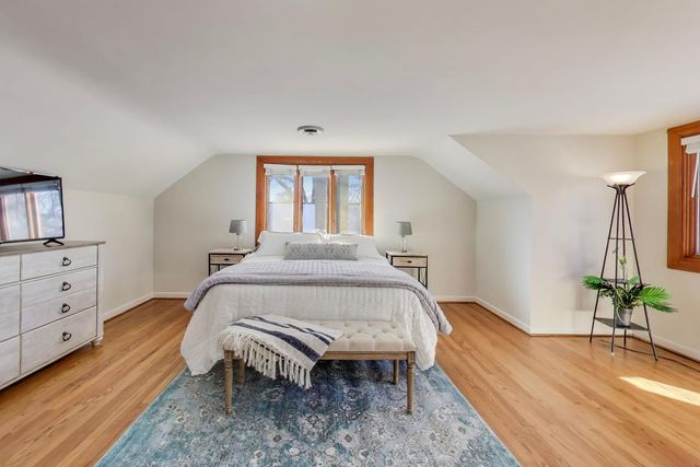 1015 FRANCES Parkway, Park Ridge, IL 60068