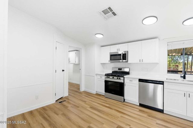 12355 N Whitetail Road, Marana, AZ 85653