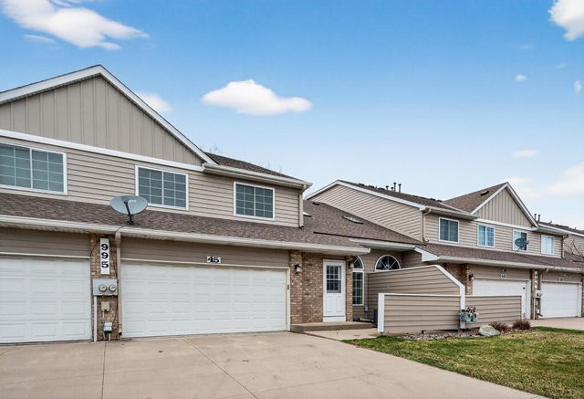 995 106th Lane NW 45, Coon Rapids, MN 55433