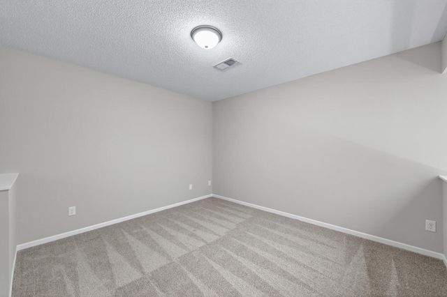 995 106th Lane NW 45, Coon Rapids, MN 55433