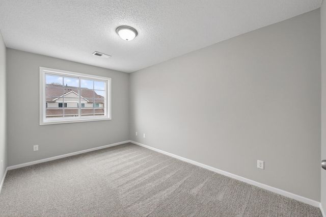 995 106th Lane NW 45, Coon Rapids, MN 55433