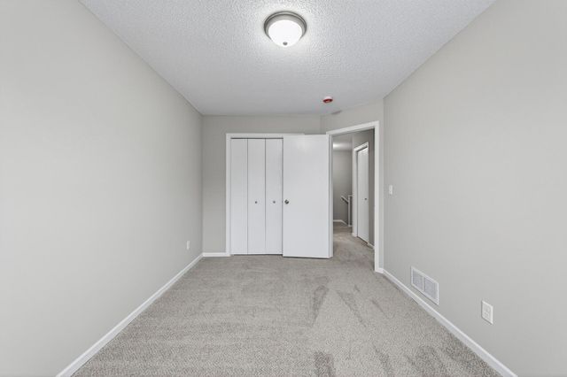 995 106th Lane NW 45, Coon Rapids, MN 55433