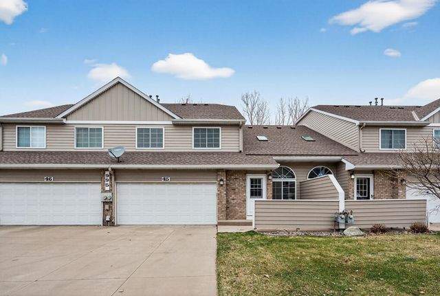 995 106th Lane NW 45, Coon Rapids, MN 55433