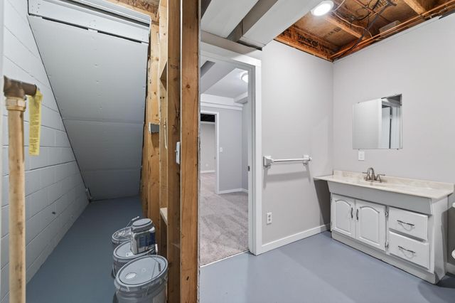 995 106th Lane NW 45, Coon Rapids, MN 55433