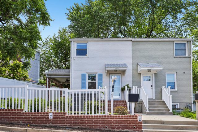 3619 S FOUR MILE RUN, Arlington, VA 22206
