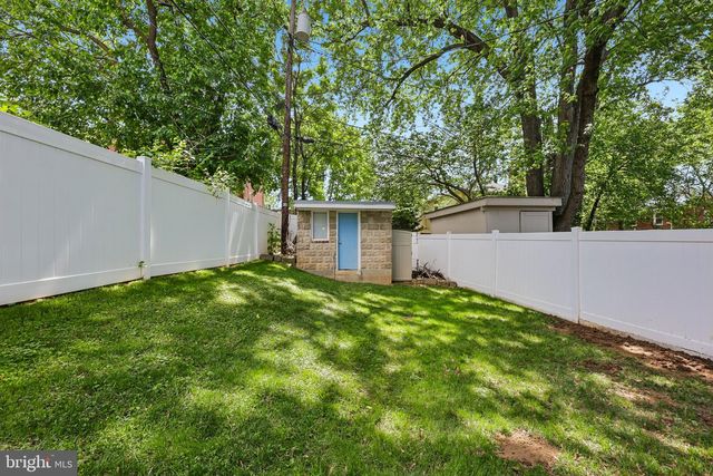 3619 S FOUR MILE RUN, Arlington, VA 22206