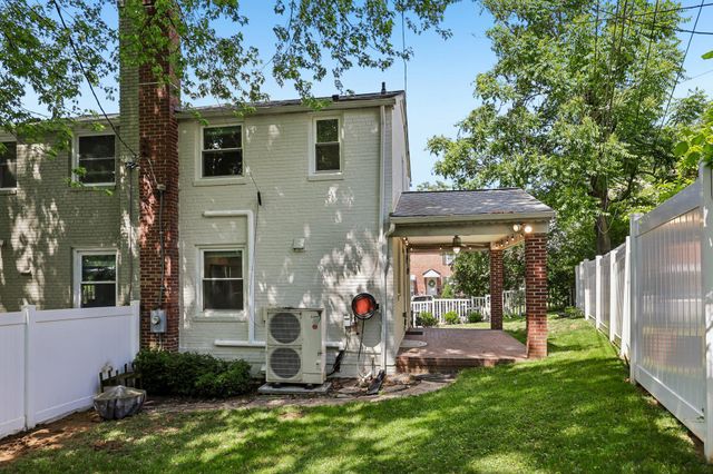 3619 S FOUR MILE RUN, Arlington, VA 22206