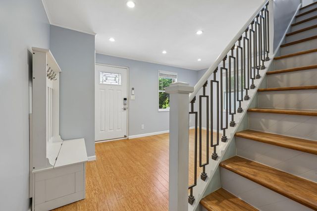 3619 S FOUR MILE RUN, Arlington, VA 22206