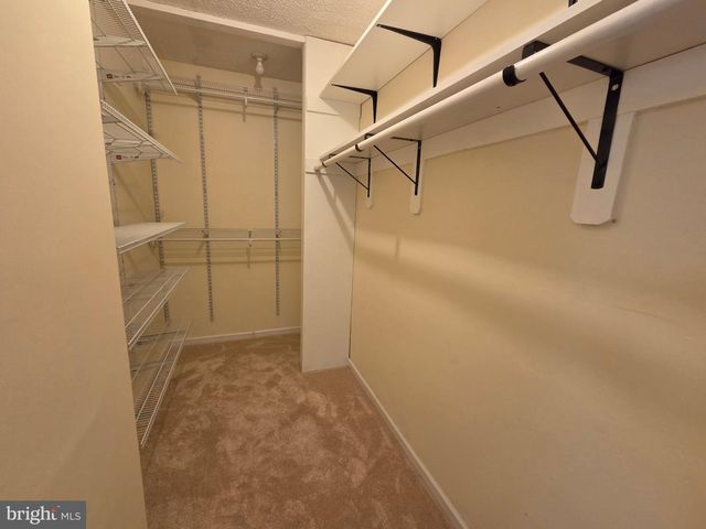 71 MULBERRY CT, Hamilton, NJ 08619