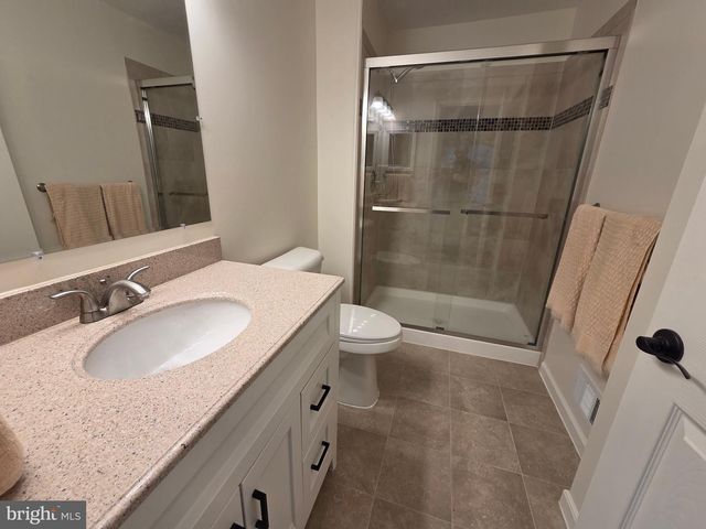 71 MULBERRY CT, Hamilton, NJ 08619