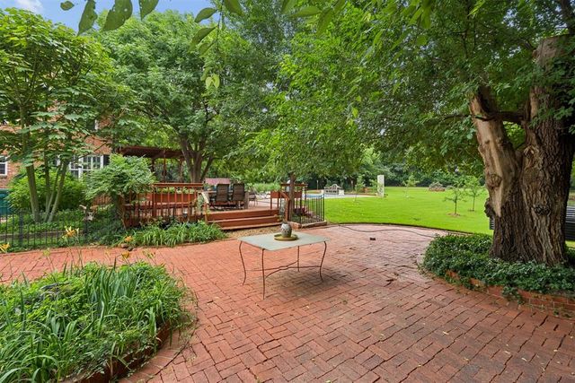4200 NE 36th Street, Forest Park, OK 73121