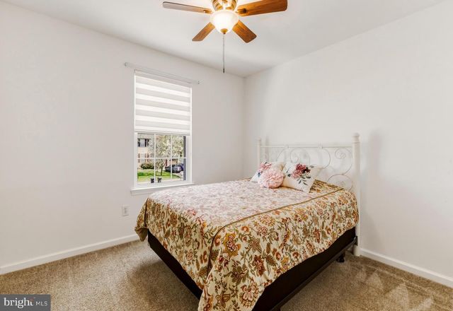 832 ROSETREE DR, Williamstown, NJ 08094