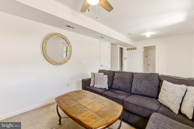 832 ROSETREE DR, Williamstown, NJ 08094