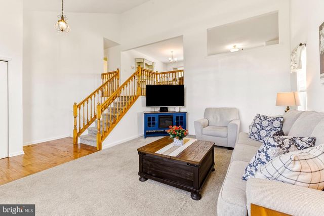 832 ROSETREE DR, Williamstown, NJ 08094