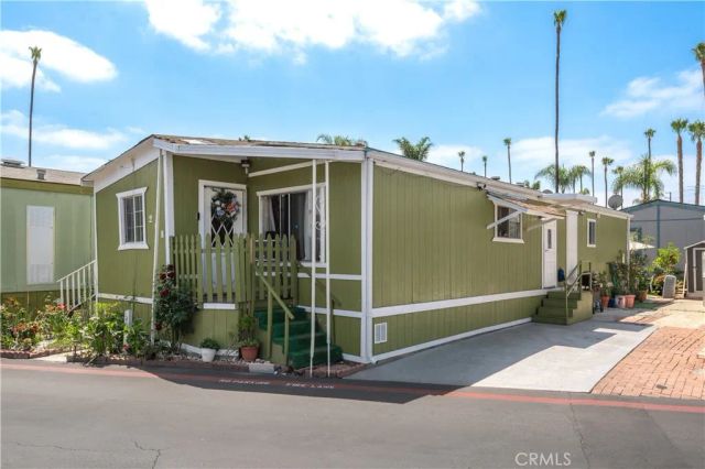 12560 Haster 208, Garden Grove, CA 92840