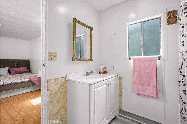 12560 Haster 208, Garden Grove, CA 92840