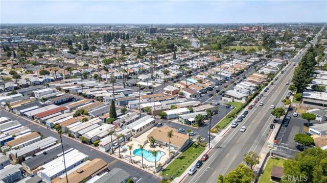 12560 Haster 208, Garden Grove, CA 92840