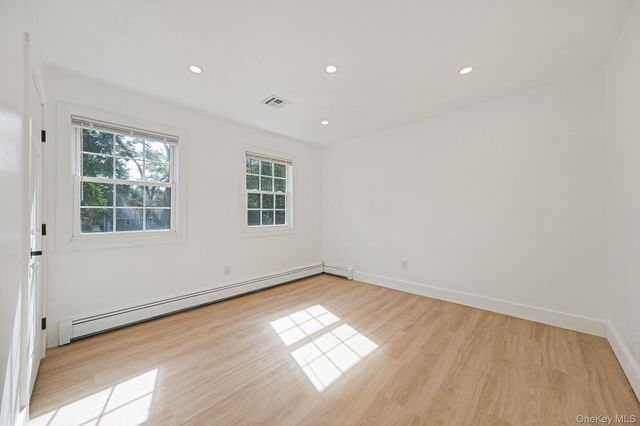 4 Flores Lane, Middle Island, NY 11953