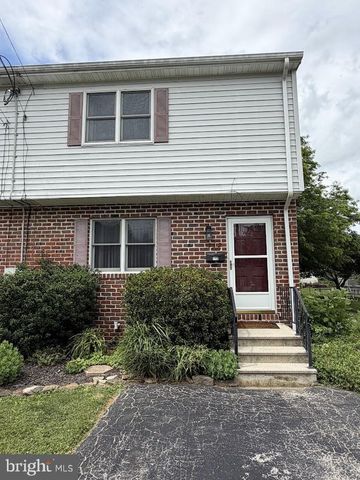 112 CHARLES AVE, Hanover, PA 17331