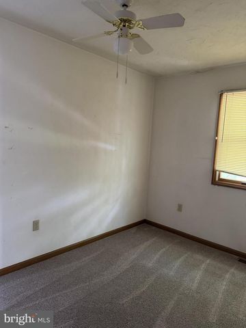 112 CHARLES AVE, Hanover, PA 17331
