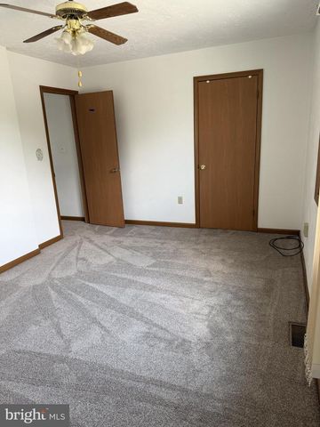 112 CHARLES AVE, Hanover, PA 17331