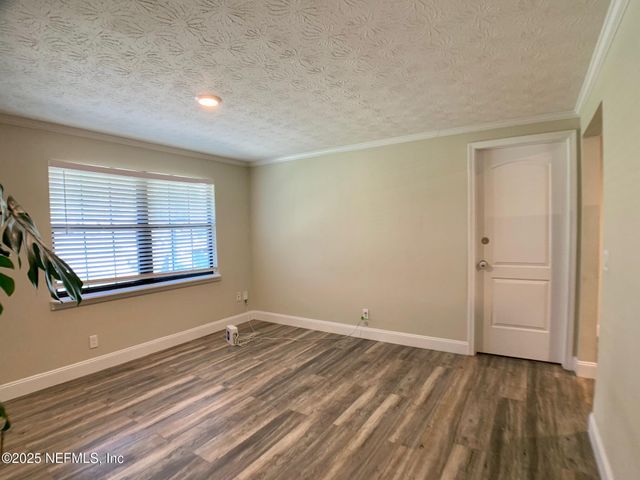 435 SIGSBEE Road, Orange Park, FL 32073