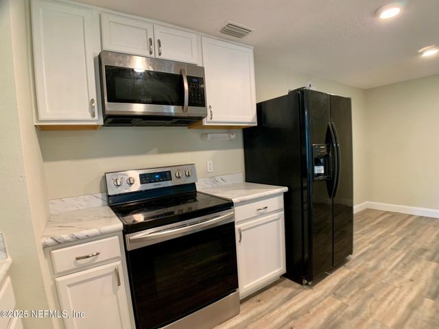 435 SIGSBEE Road, Orange Park, FL 32073