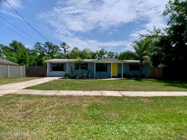 435 SIGSBEE Road, Orange Park, FL 32073