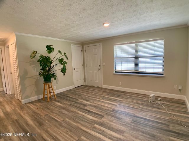435 SIGSBEE Road, Orange Park, FL 32073