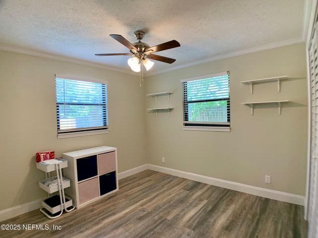 435 SIGSBEE Road, Orange Park, FL 32073