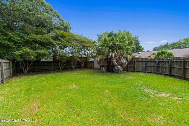 2201 Sandalwood Place, Gautier, MS 39553
