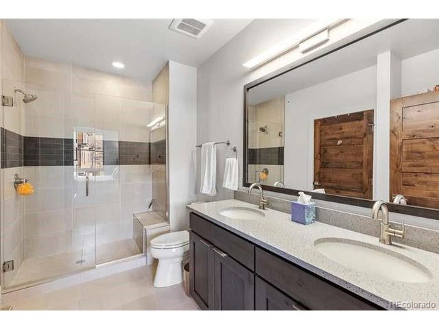 1070 Blue River Pkwy 204, Silverthorne, CO 80498