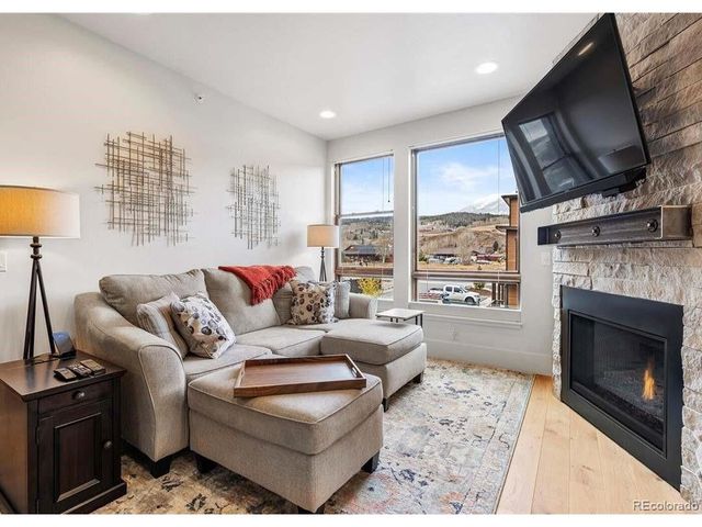 1070 Blue River Pkwy 204, Silverthorne, CO 80498